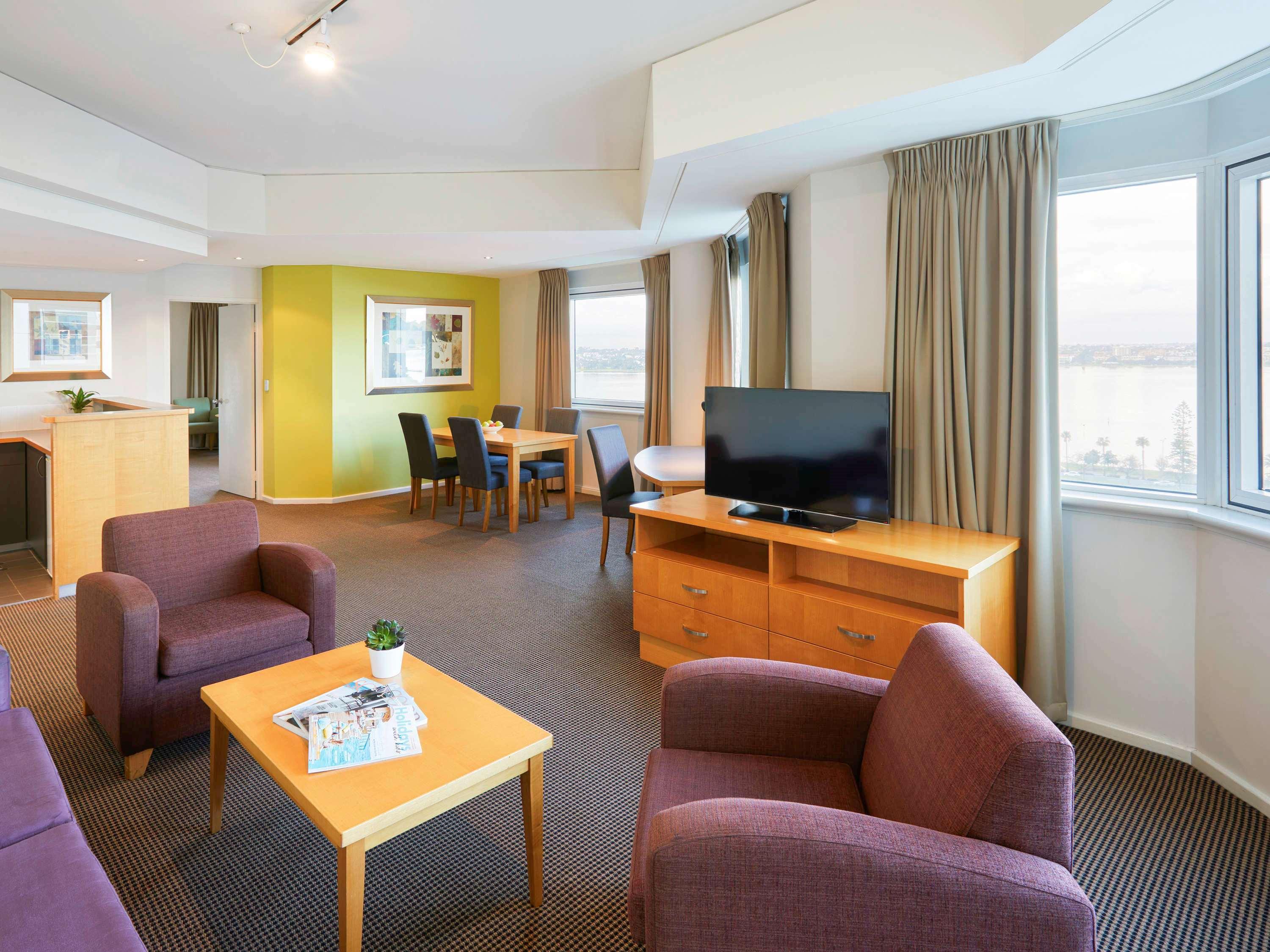 Novotel Perth Langley Exterior foto