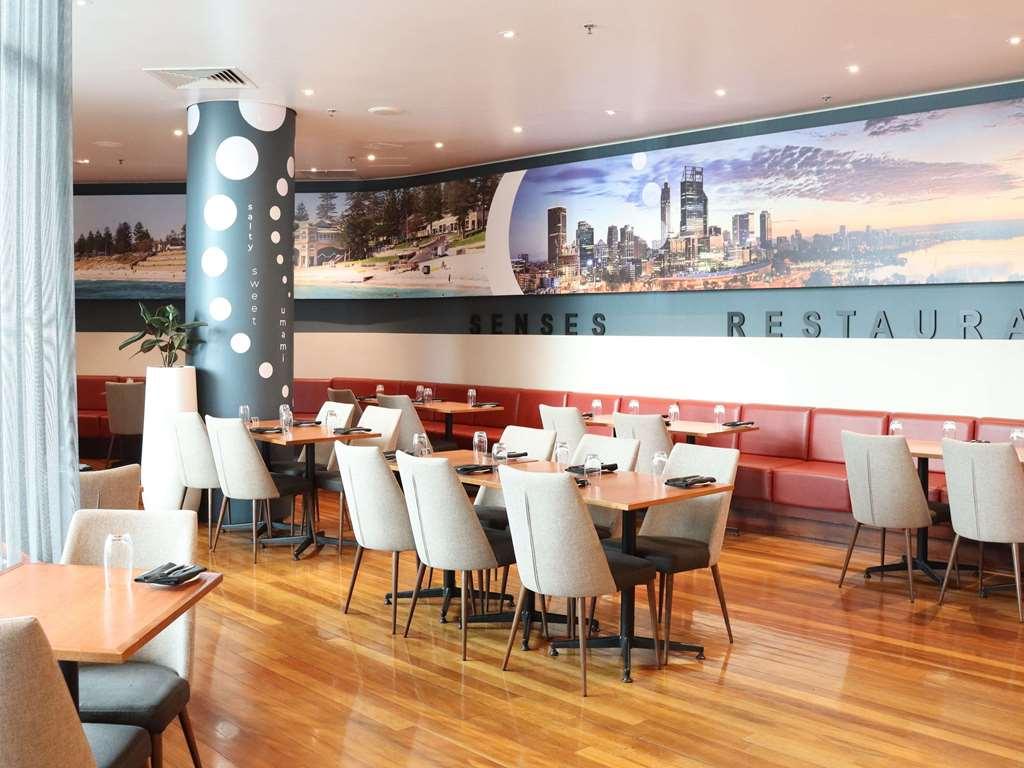 Novotel Perth Langley Exterior foto